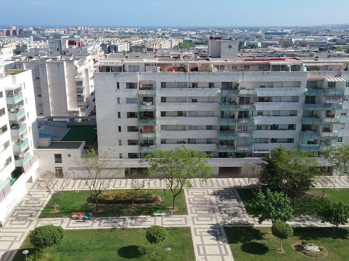 Appartement Apartamento Teatinos Málaga Extérieur photo
